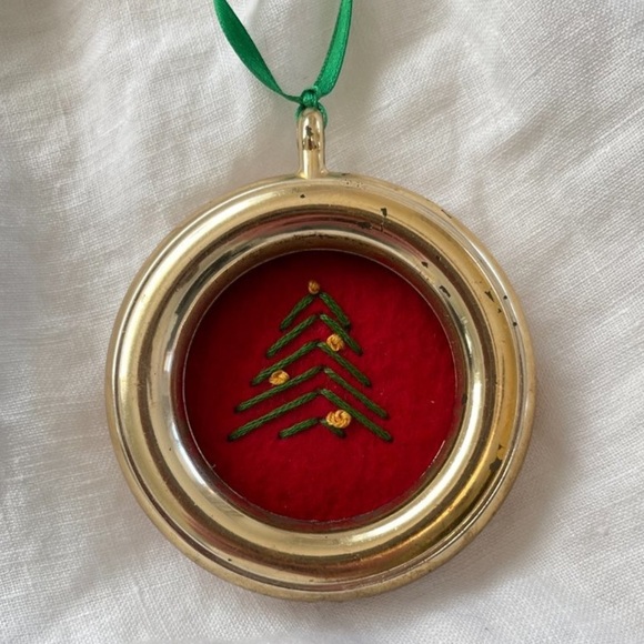 Round Framed Cross Stitch Christmas Ornament - Picture 9 of 12